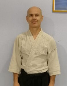 айкидо инструктор